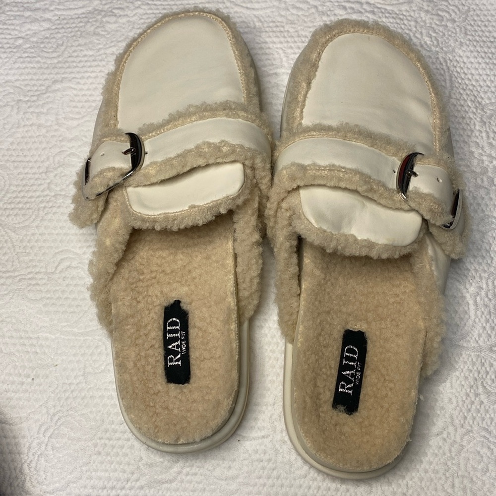 Platform furry slip-on slippers /mules